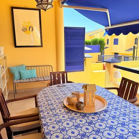 Cozy Corner Close To Beach, Golf And Shopping