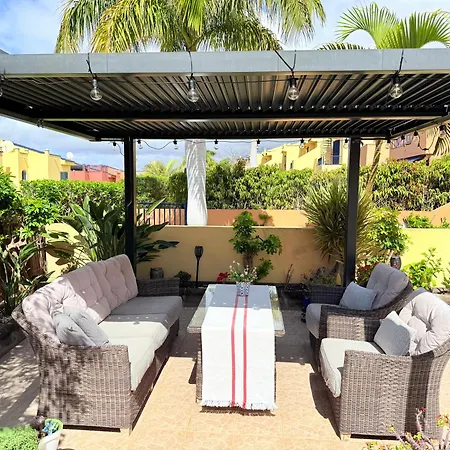 Cozy Corner Close To Beach, Golf And Shopping