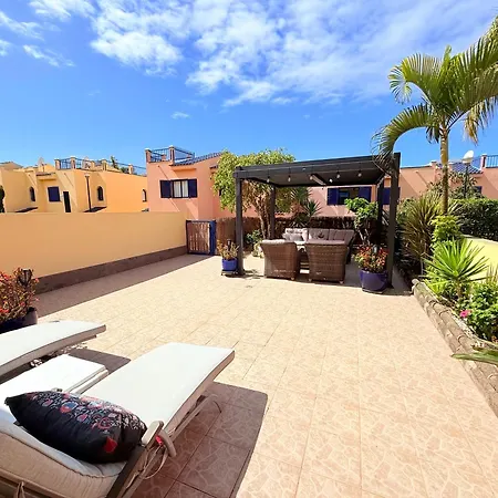 Cozy Corner Close To Beach, Golf And Shopping