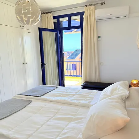 Cozy Corner Close To Beach, Golf And Shopping *