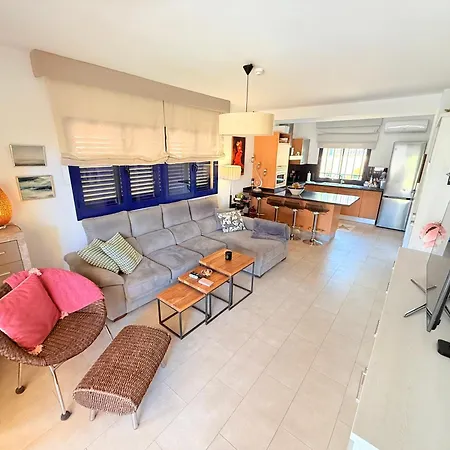 Holiday home Cozy Corner Close To Beach, Golf And Shopping *